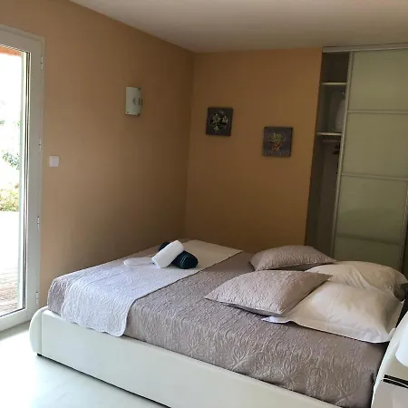 Anani 9/p+1bb Piscine Chauffee וילה